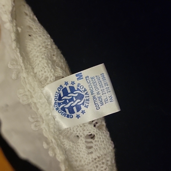 3/$12 Grecian cream crocheted tank - Picture 3 of 3